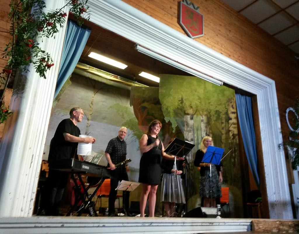 Kaukas EloFolk - Hyvinkää - Tapahtumat & Teatterit - Uusimaa - Kylään.fi - Kylämatkailun tietopankki