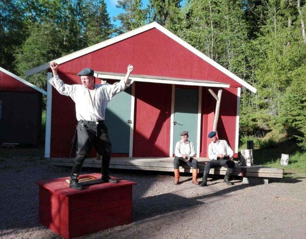 Tarvasjoen Nuorisoseura - Tarvasjoki - Tapahtumat & Teatterit - Varsinais-Suomi - Kylään.fi - Kylämatkailun tietopankki