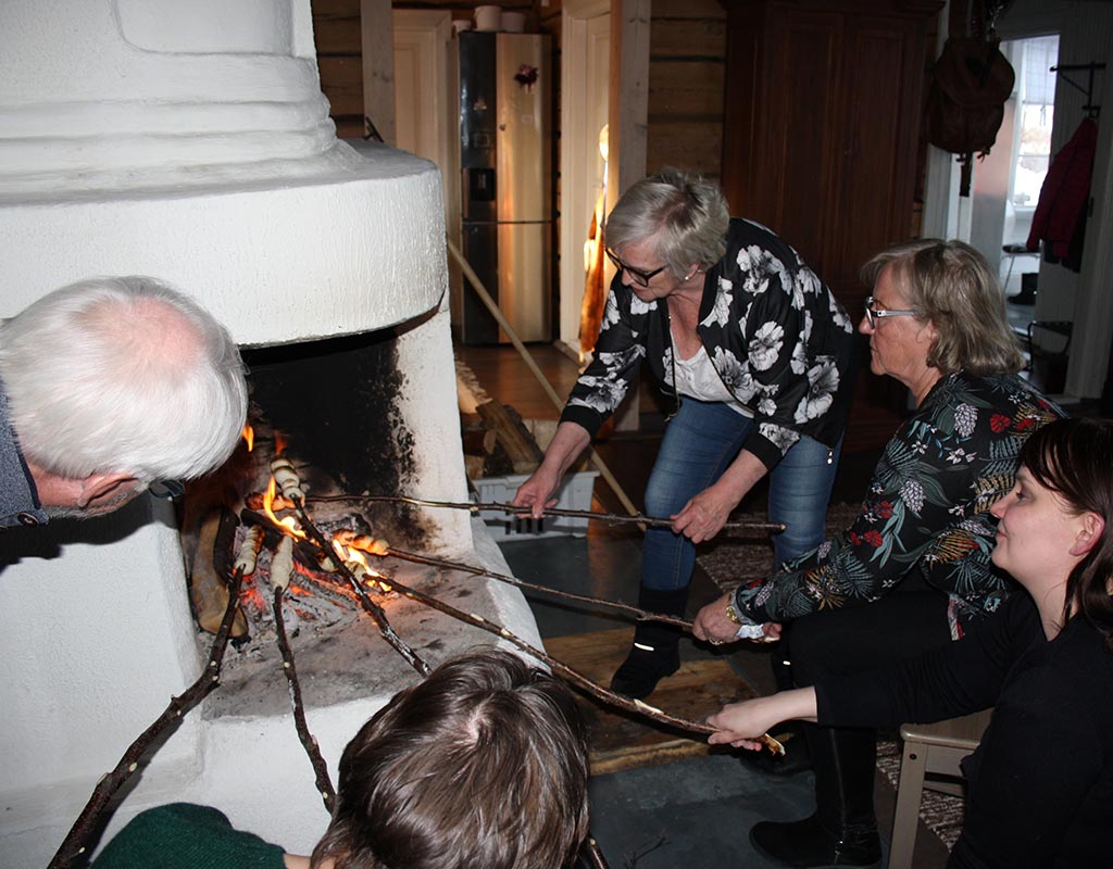 A Culinary Visit to old Kairala Village - Pelkosenniemi - Ruokailu - Lappi - Kylään.fi - Kylämatkailun tietopankki