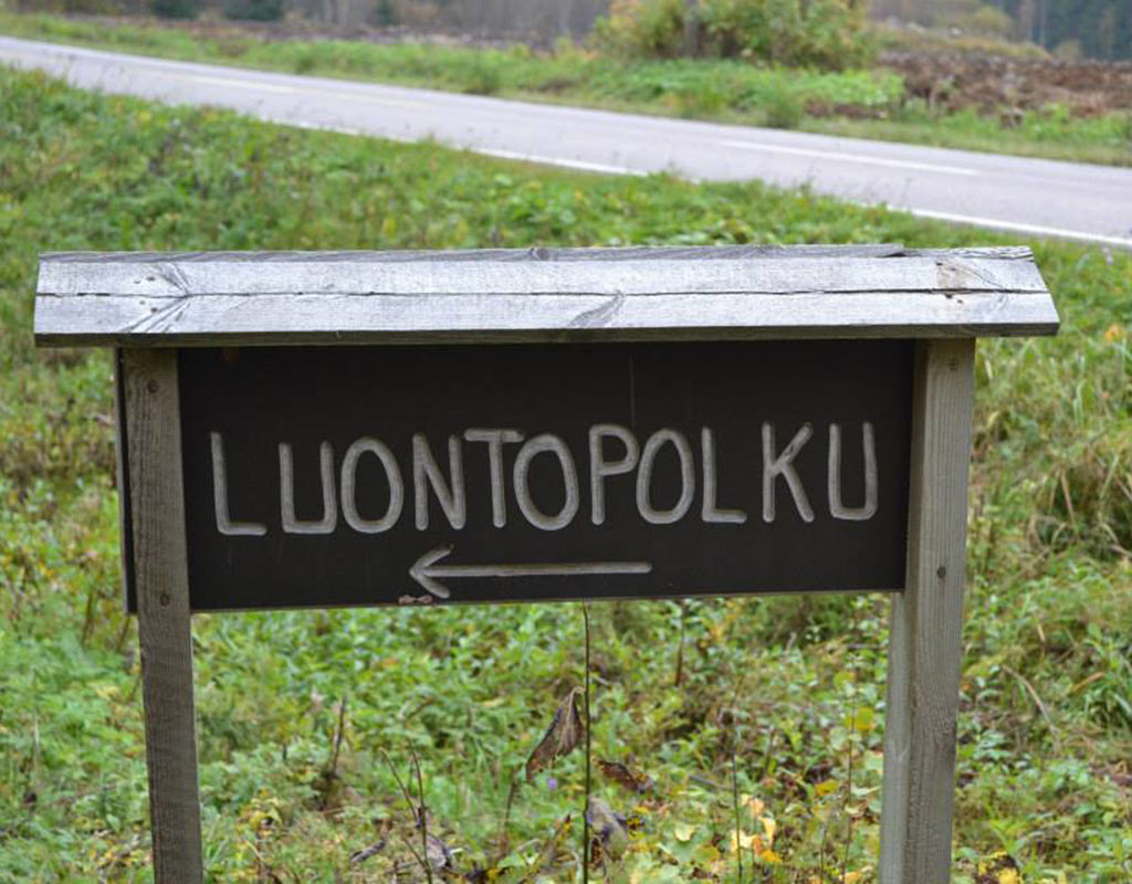 Peis Immosen luolasto ja luontopolku - Varkaus - Nähtävyydet & Käyntikohteet - Pohjois-Karjala - Kylään.fi - Kylämatkailun tietopankki